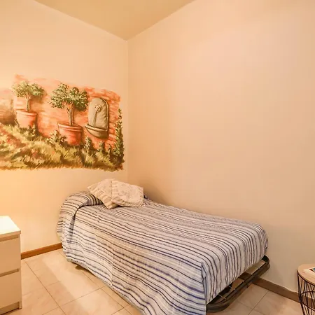 Apartment Dei Marmi - With Garden, Near The Sea